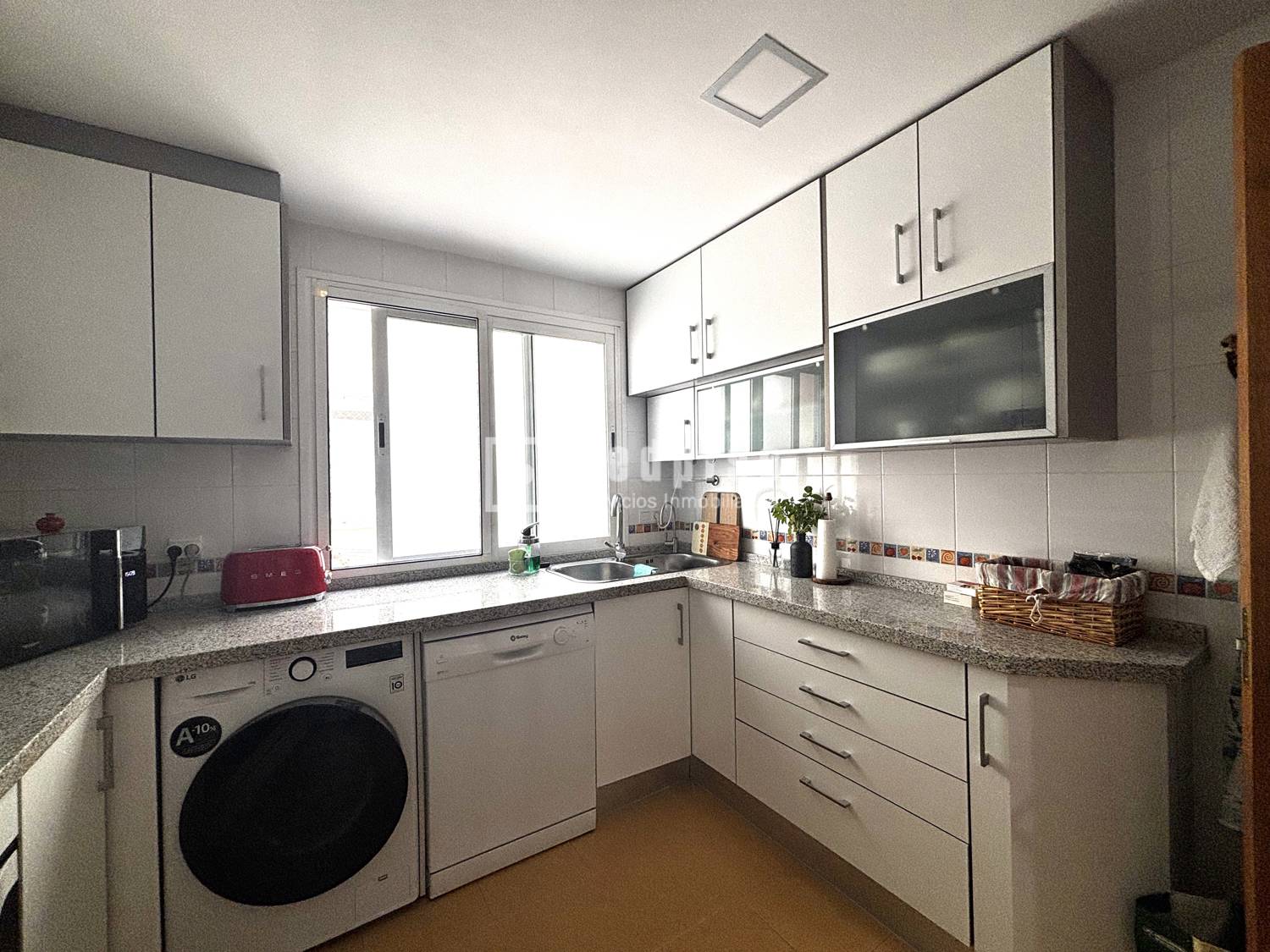 Piso en venta en Fuengirola, Málaga 9/20