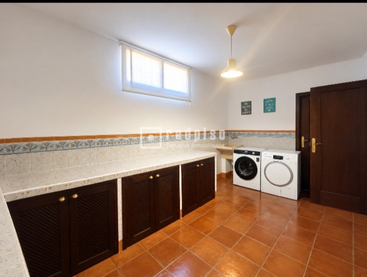 Casa en venta en  Torremolinos, Málaga  46/55