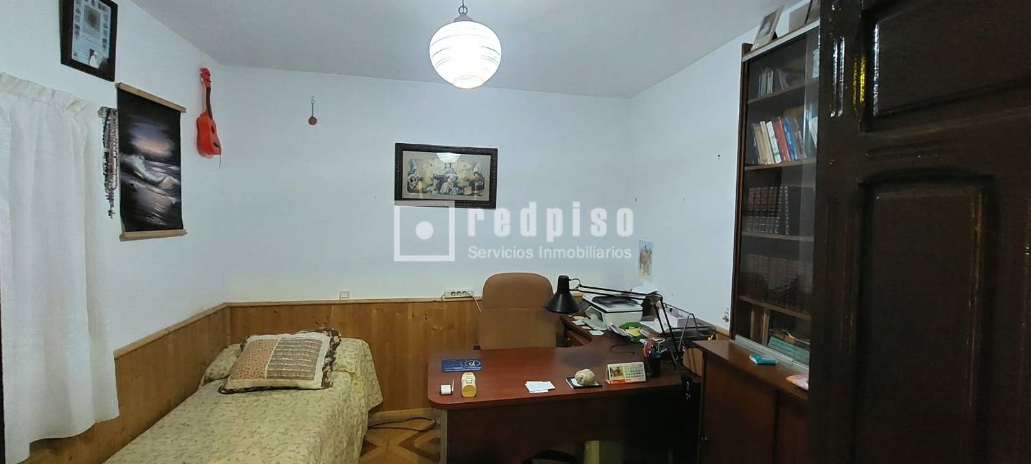Casa en venta en  Los Navalucillos, Toledo  11/34