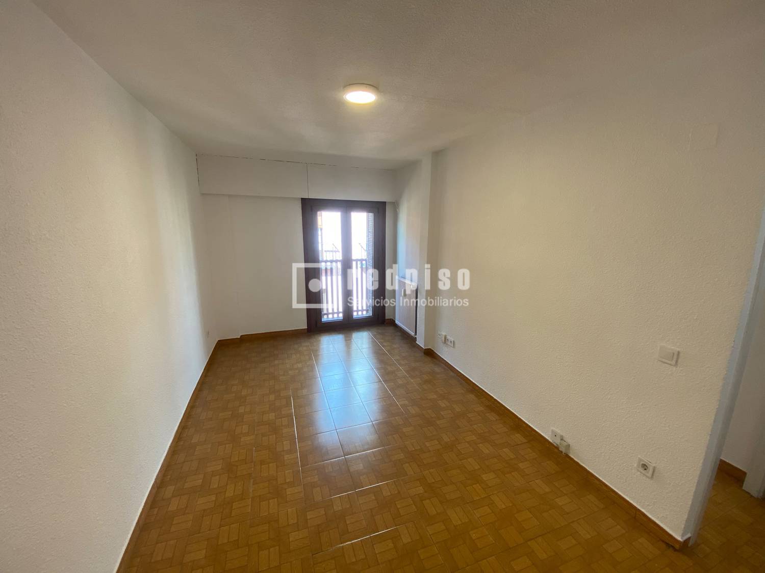 Piso en alquiler en  calle de la Cava Baja, Madrid  1/1