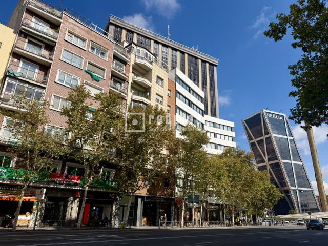 Piso en venta en  calle de Bravo Murillo, Tetuán, Madrid  1/1