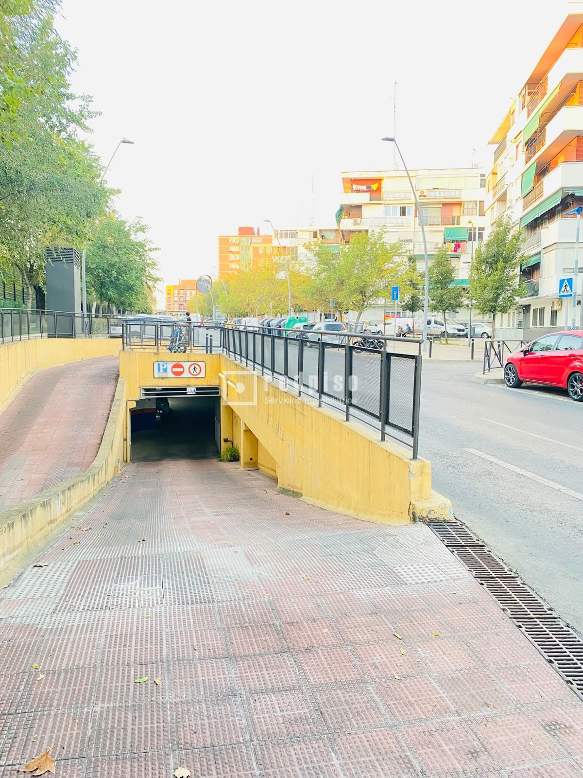 Garaje en venta en  avenida de los Reyes Católicos, Getafe, Madrid  5/8