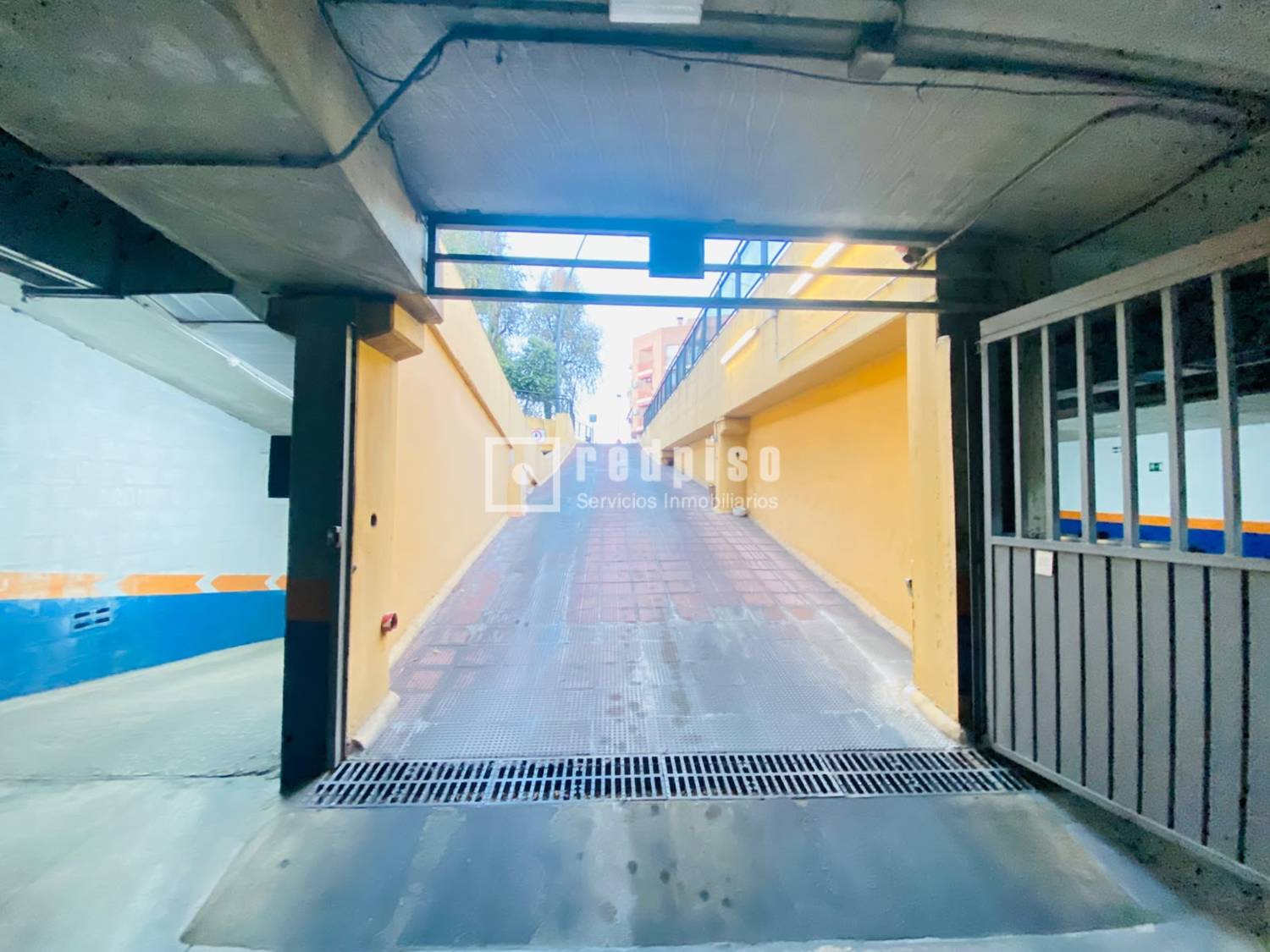 Garaje en venta en  avenida de los Reyes Católicos, Getafe, Madrid  6/7
