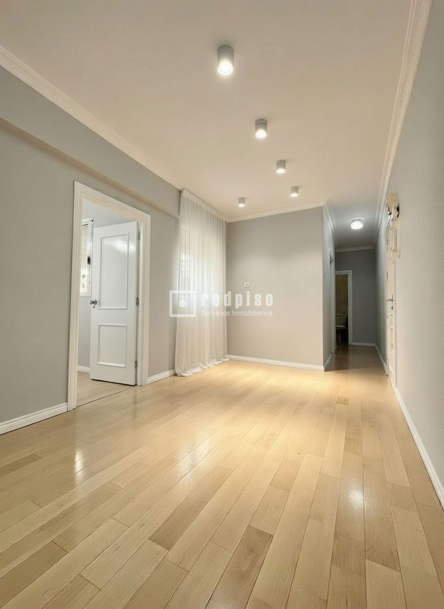 Piso en venta en  Camas, Sevilla  2/19