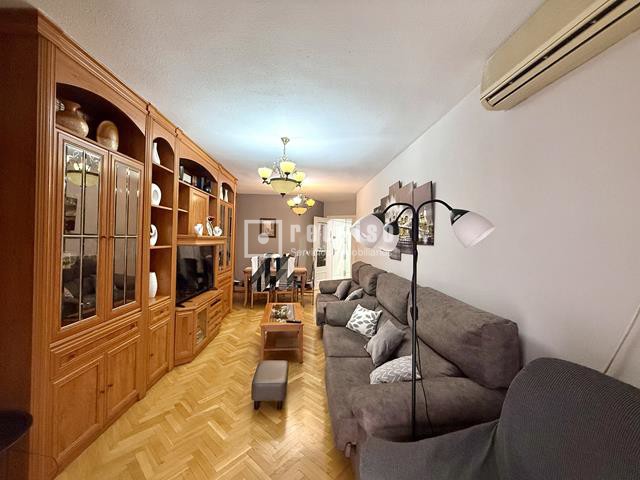 Piso en venta en Madrid 2/28