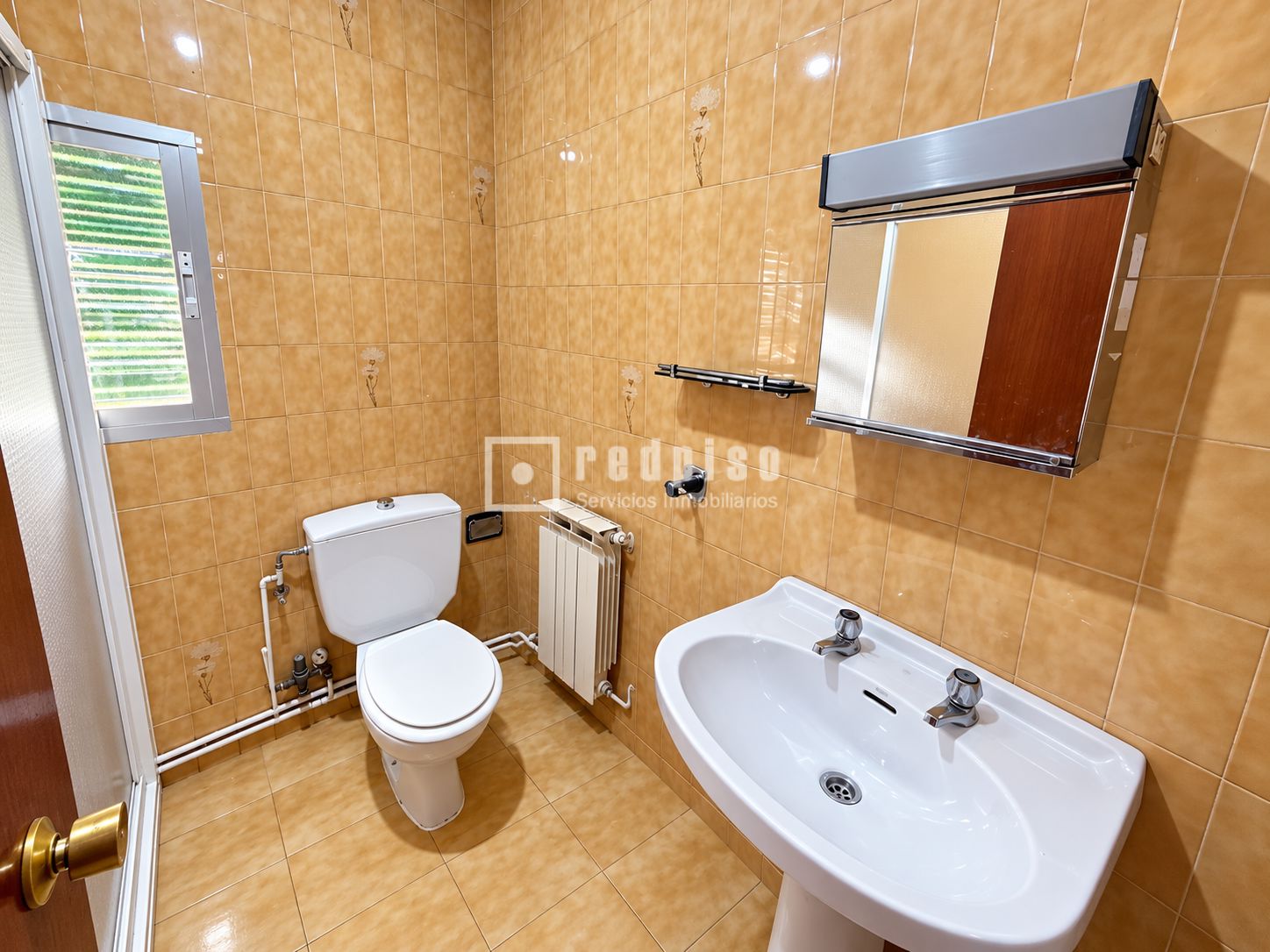 Casa en venta en  Alovera, Guadalajara  10/18