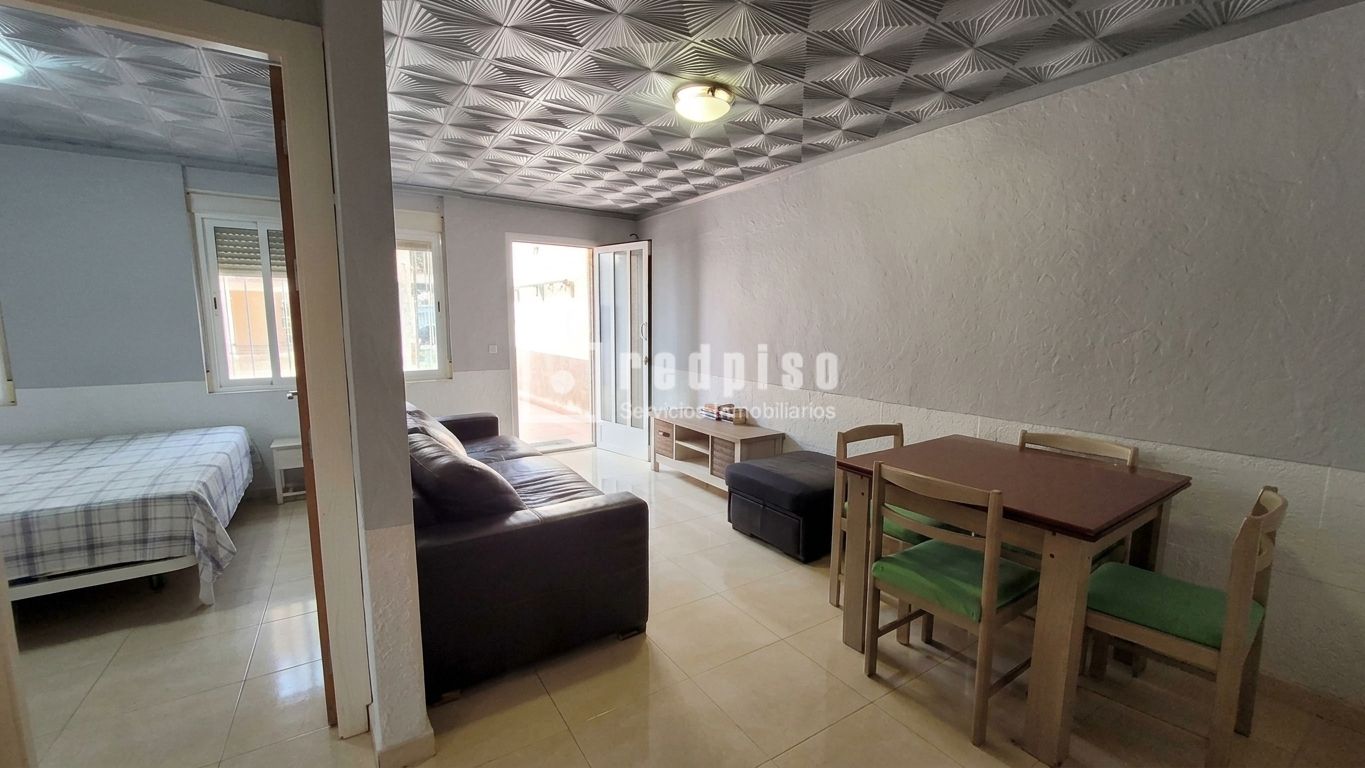 Casa en venta en calle Del Pino, Torrevieja, Alicante 9/27