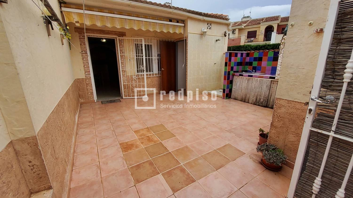 Casa en venta en  calle del Pino, Torrevieja, Alicante  1/1