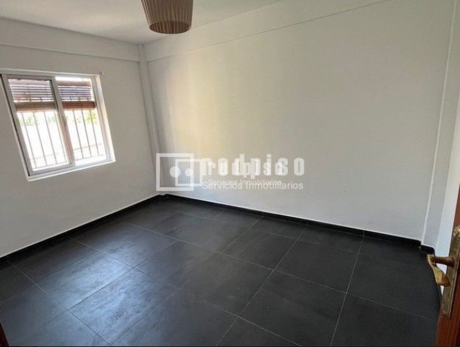 Piso en venta en calle Del Obispo Bartolomé Espejo, Málaga, Málaga 3/7