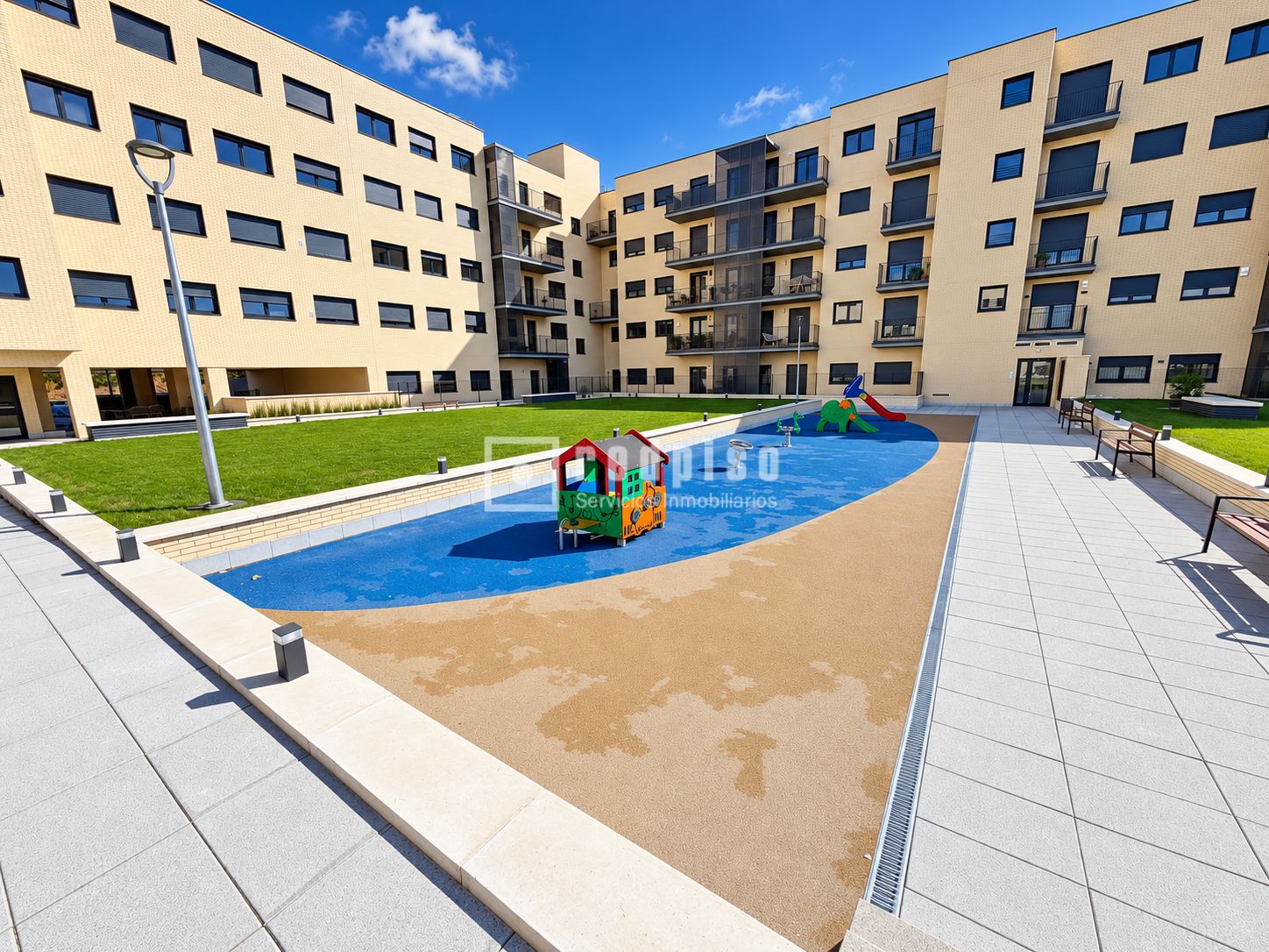 Piso en venta en  Alovera, Guadalajara  36/38
