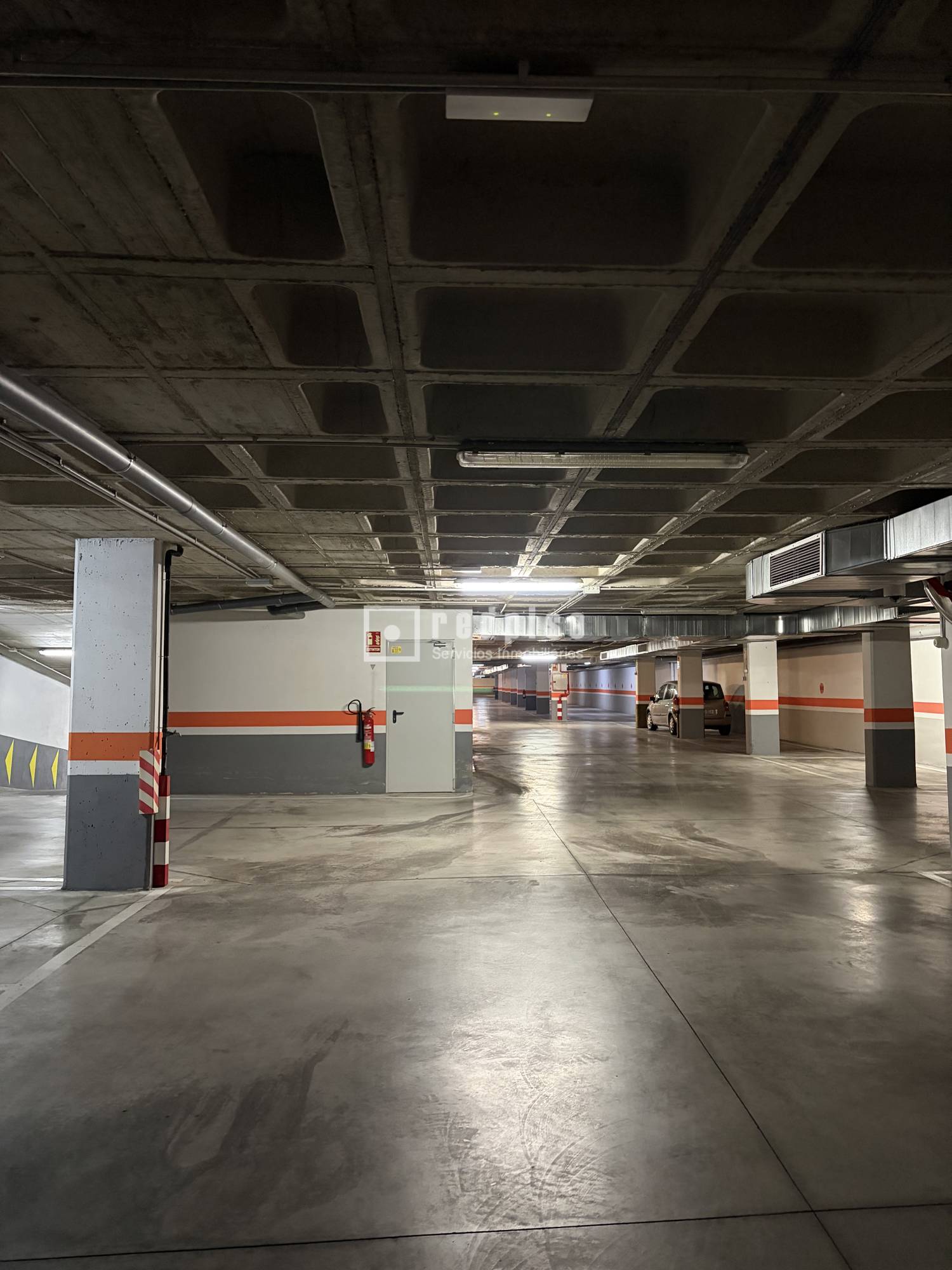 Garaje en venta en  calle de Juan Esplandiú, Moratalaz, Madrid  1/1