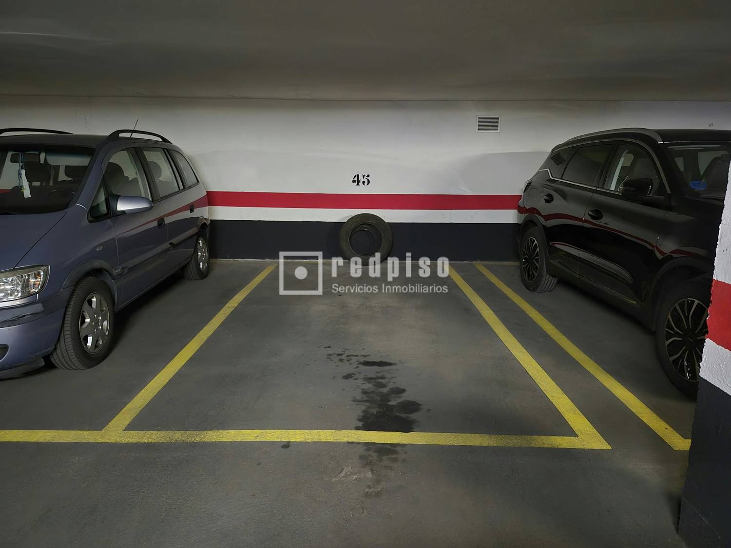 Garaje en venta en  Parla, Madrid  5/10
