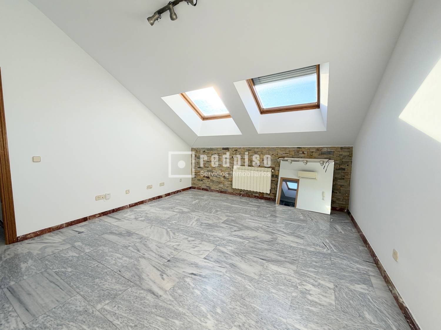 Piso en alquiler en  Colmenar Viejo, Madrid  2/12